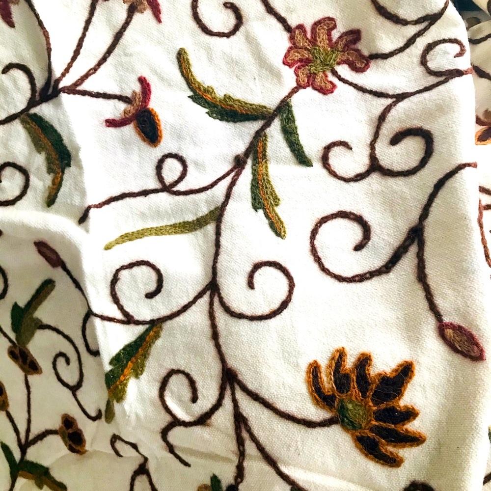 Stunning wool embroidered bed spread 76 x 82